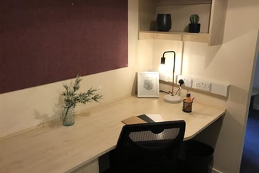 1 bed studio, Lady Lawson Street, Tollcross, Edinburgh, EH39DH - Image 4